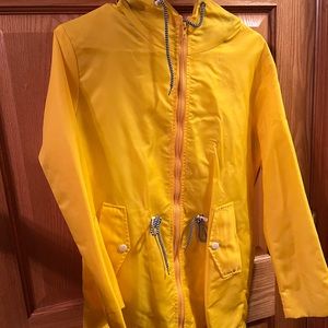 Yellow raincoat /windbreaker